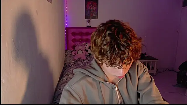 Snapshot of Dani_Dancer chatting on December 2025 01:25:02 AM Dani Dancer online show from December 2025 01:25:02 AM