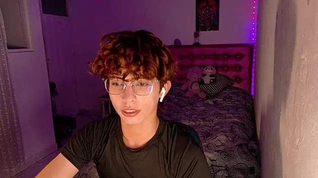 Snapshot of Dani_Dancer chatting on January 2026 11:09:01 PM Dani Dancer online show from January 2026 11:09:01 PM