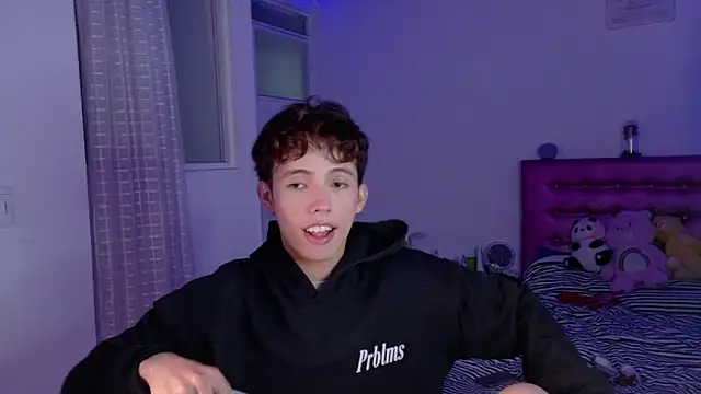 Snapshot of Dani_Dancer chatting on February 2026 01:09:02 AM Dani Dancer online show from February 2026 01:09:02 AM