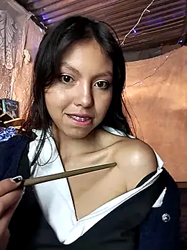 Snapshot of Princess_elia chatting on February 2026 10:46:01 PM Princess elia online show from February 2026 10:46:01 PM