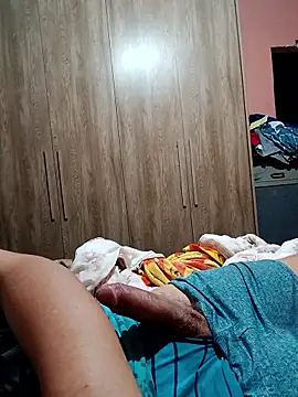 Snapshot of AVALIAminhaPika chatting on February 2026 01:37:01 AM AVALIAminhaPika online show from February 2026 01:37:01 AM