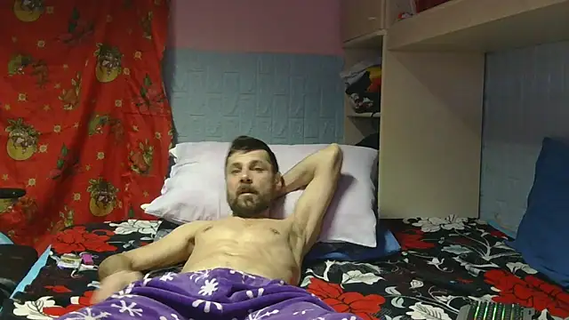 Snapshot of Pintiliescu chatting on February 2026 10:35:01 PM Pintiliescu online show from February 2026 10:35:01 PM