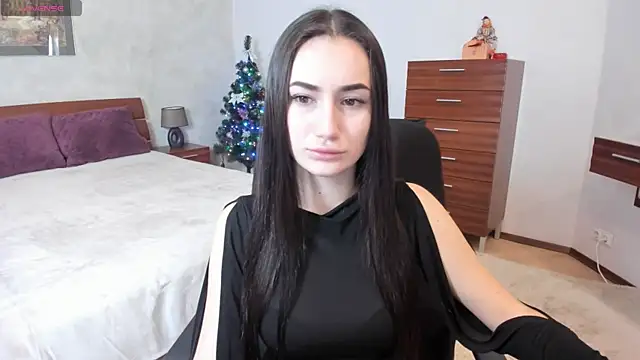 MiraaLes online show from December 2025 12:23:02 PM