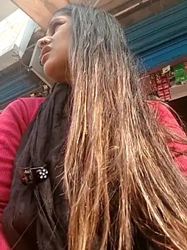 nehakapoor89 online show from December 2025 07:36:02 AM