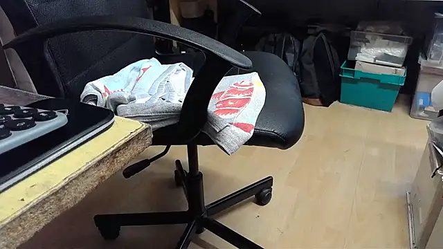 oldmann08 online show from January 2026 08:53:02 AM