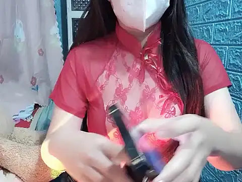 Yumi69 online show from December 2025 04:00:01 PM