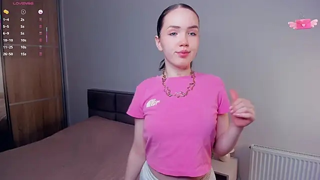 LenaKurpiel online show from January 2026 05:05:01 PM