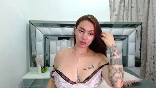 Snapshot of rebecagoldene chatting on February 2026 06:22:01 AM rebecagoldene online show from February 2026 06:22:01 AM