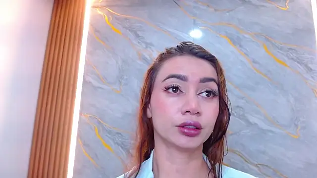 Snapshot of rebecagoldene chatting on February 2026 07:49:01 AM rebecagoldene online show from February 2026 07:49:01 AM