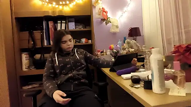 Mona Slearys online show from January 2026 11:20:01 PM