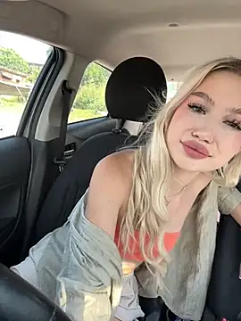 Kiss Aurora  online show from January 2026 05:12:02 AM