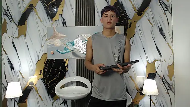 Snapshot of YOUNG_GUYS1 chatting on February 2026 01:35:02 AM YOUNG GUYS1 online show from February 2026 01:35:02 AM