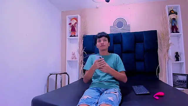 Snapshot of Joseph_Gonzalez chatting on March 2026 03:20:01 AM Joseph Gonzalez online show from March 2026 03:20:01 AM