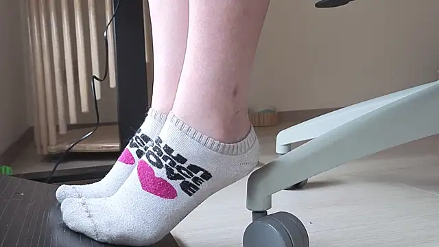 Snapshot of Feetbeth chatting on February 2026 07:28:01 PM Feetbeth online show from February 2026 07:28:01 PM