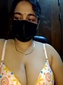 nosrat014 online show from June 2026 12:19:01 PM