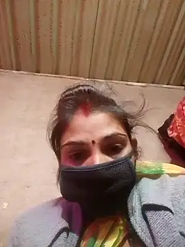 Laxmi9090 online show from January 2026 10:14:02 PM