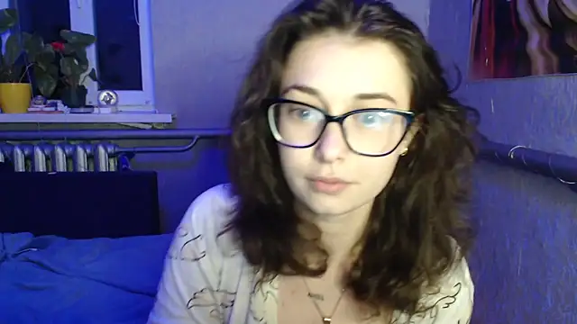 Snapshot of Angelik5371 chatting on April 2026 09:05:01 PM Angelik5371 online show from April 2026 09:05:01 PM