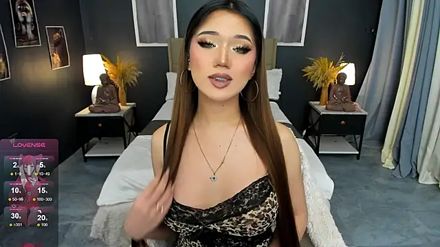 SeductressBella online show from May 2026 02:45:01 PM