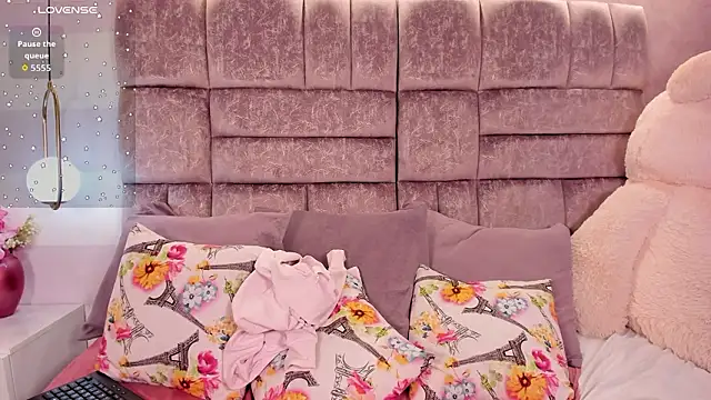 miaa quinn online show from March 2026 04:51:02 AM