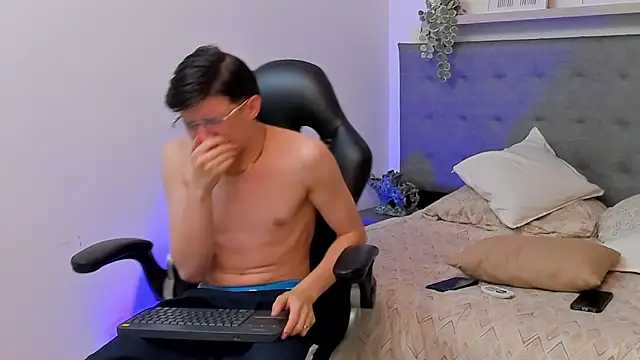 Snapshot of sebastamayo_ chatting on February 2026 09:09:02 AM sebastamayo online show from February 2026 09:09:02 AM