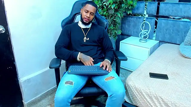 Snapshot of jay_jhonson01 chatting on February 2026 04:09:02 AM jay jhonson01 online show from February 2026 04:09:02 AM