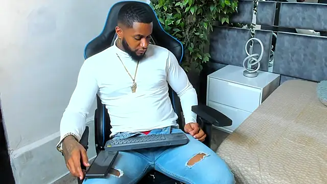 Snapshot of jay_jhonson01 chatting on February 2026 06:26:01 AM jay jhonson01 online show from February 2026 06:26:01 AM