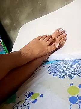 Aleinad16 online show from December 2025 08:37:02 PM