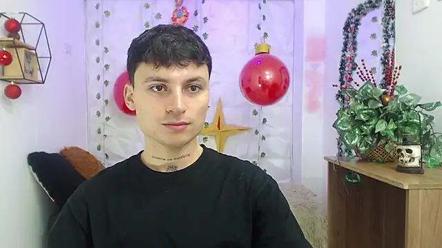 Noah Vera online show from December 2025 04:08:02 AM