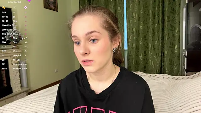 MiaBlanko online show from January 2026 08:18:01 AM