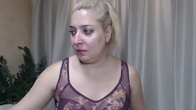 sweetpussy13 online show from September 2025 05:52:02 AM