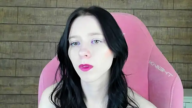 Snapshot of ArinaKubrick chatting on April 2026 04:34:01 PM ArinaKubrick online show from April 2026 04:34:01 PM