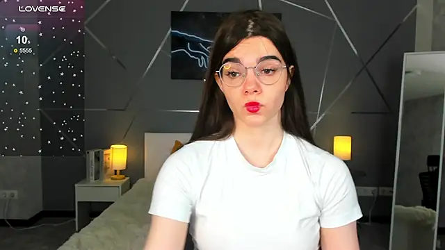 miss  evelyne online show from January 2026 01:31:02 AM