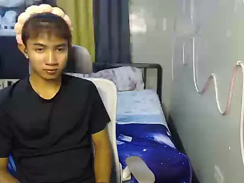 Ur hottestjonny online show from June 2026 11:46:01 AM