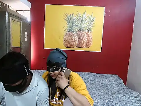 Lovelycouple25 online show from February 2026 06:18:02 AM