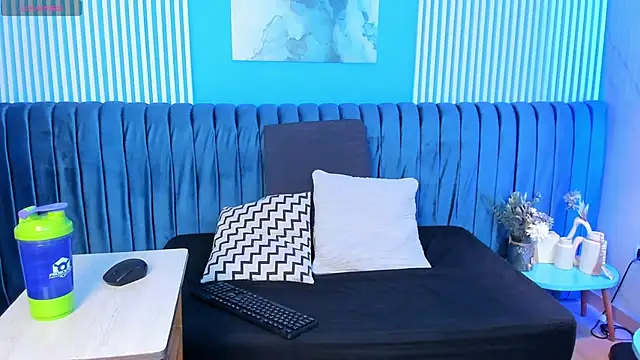 dahianeconnor online show from February 2026 11:50:01 AM