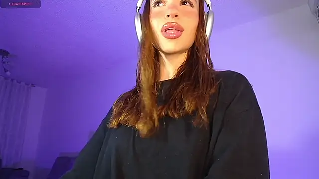 alina lee online show from March 2026 01:22:01 AM