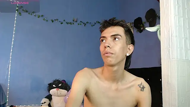 Juan Gomezz26 online show from July 2026 10:56:01 PM