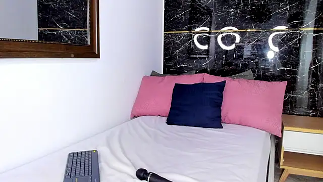 keyla knowles online show from February 2026 10:04:02 PM