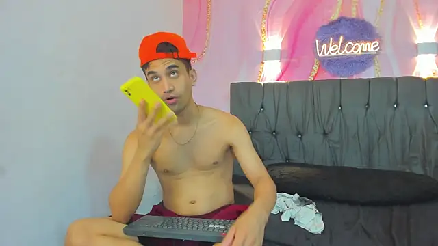 Hot Boys 69 online show from December 2025 12:54:01 PM