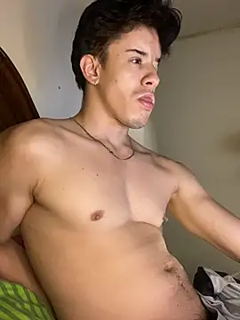 maxxcooper1 online show from April 2026 07:30:02 AM