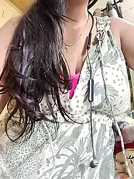 Snapshot of Queen_089 chatting on June 2026 08:57:01 AM Queen 089 online show from June 2026 08:57:01 AM
