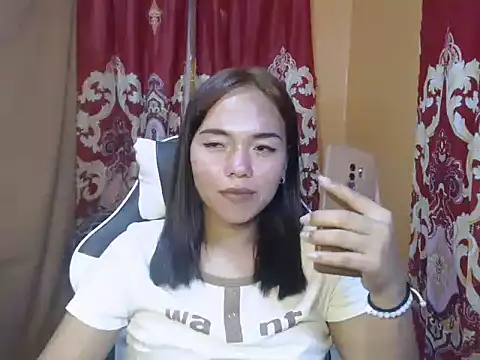 ur lovelyjessy online show from December 2025 02:02:02 PM