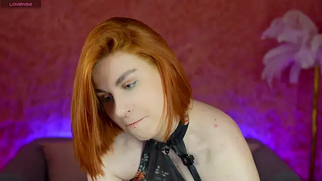 Snapshot of GingerPinky chatting on May 2026 12:48:01 PM GingerPinky online show from May 2026 12:48:01 PM