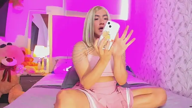 TaylorSweetI online show from February 2026 06:59:02 PM