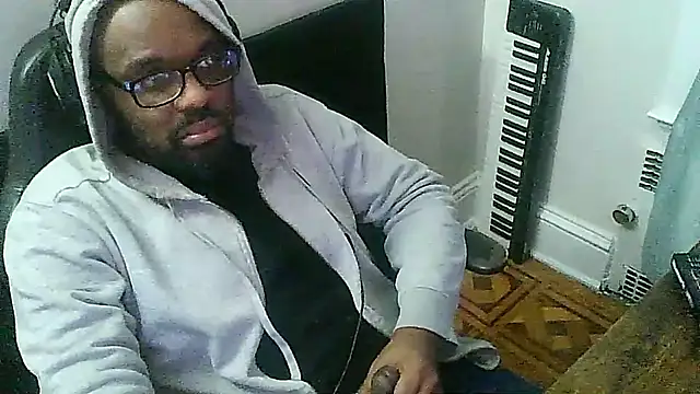 MrUnintentional online show from December 2025 03:01:02 AM