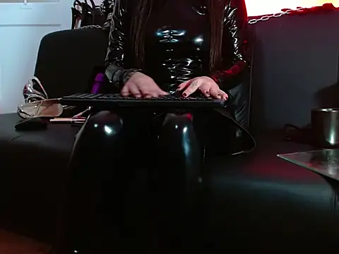 cleodoranoir online show from February 2026 02:05:02 PM