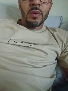 Snapshot of Jeff89sp chatting on July 2026 08:33:02 PM Jeff89sp online show from July 2026 08:33:02 PM