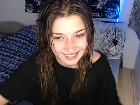 Snapshot of AlienforTwenty chatting on January 2026 08:51:02 AM AlienforTwenty online show from January 2026 08:51:02 AM