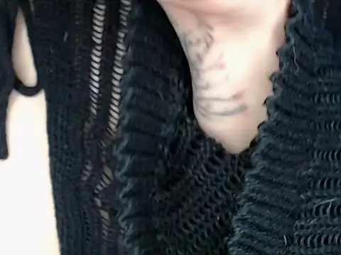 Snapshot of AlienforTwenty chatting on February 2026 08:46:02 AM AlienforTwenty online show from February 2026 08:46:02 AM