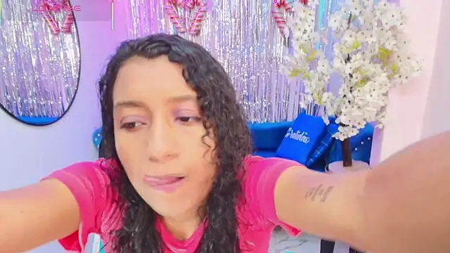 Nina willyams online show from December 2025 03:48:01 AM